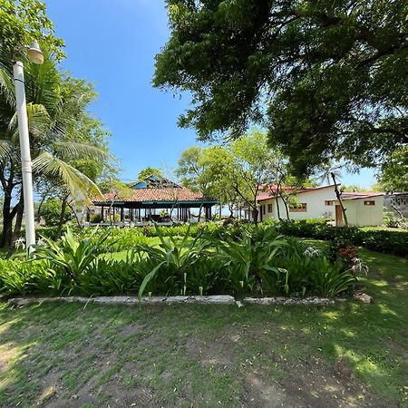 Casa De Playa Los Moncada Leon Ngoại thất bức ảnh