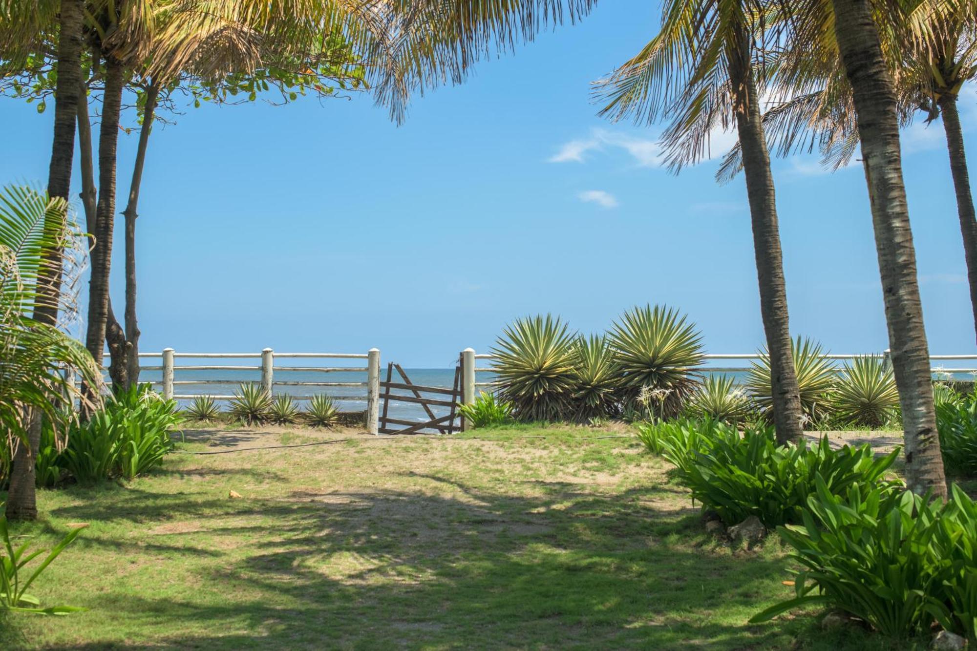 Casa De Playa Los Moncada Leon Ngoại thất bức ảnh